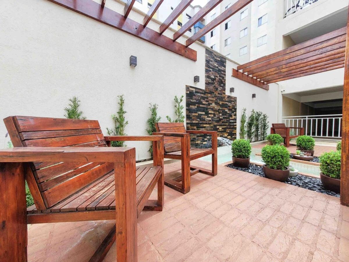 Bem No Centro, Cozinha Completa, Varanda E Garagem Poços de Caldas Buitenkant foto