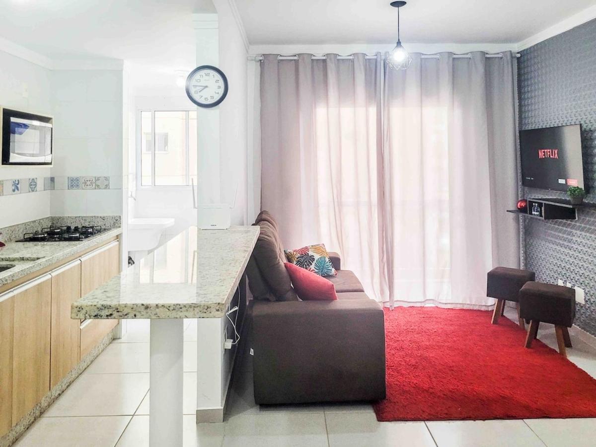 Bem No Centro, Cozinha Completa, Varanda E Garagem Poços de Caldas Buitenkant foto